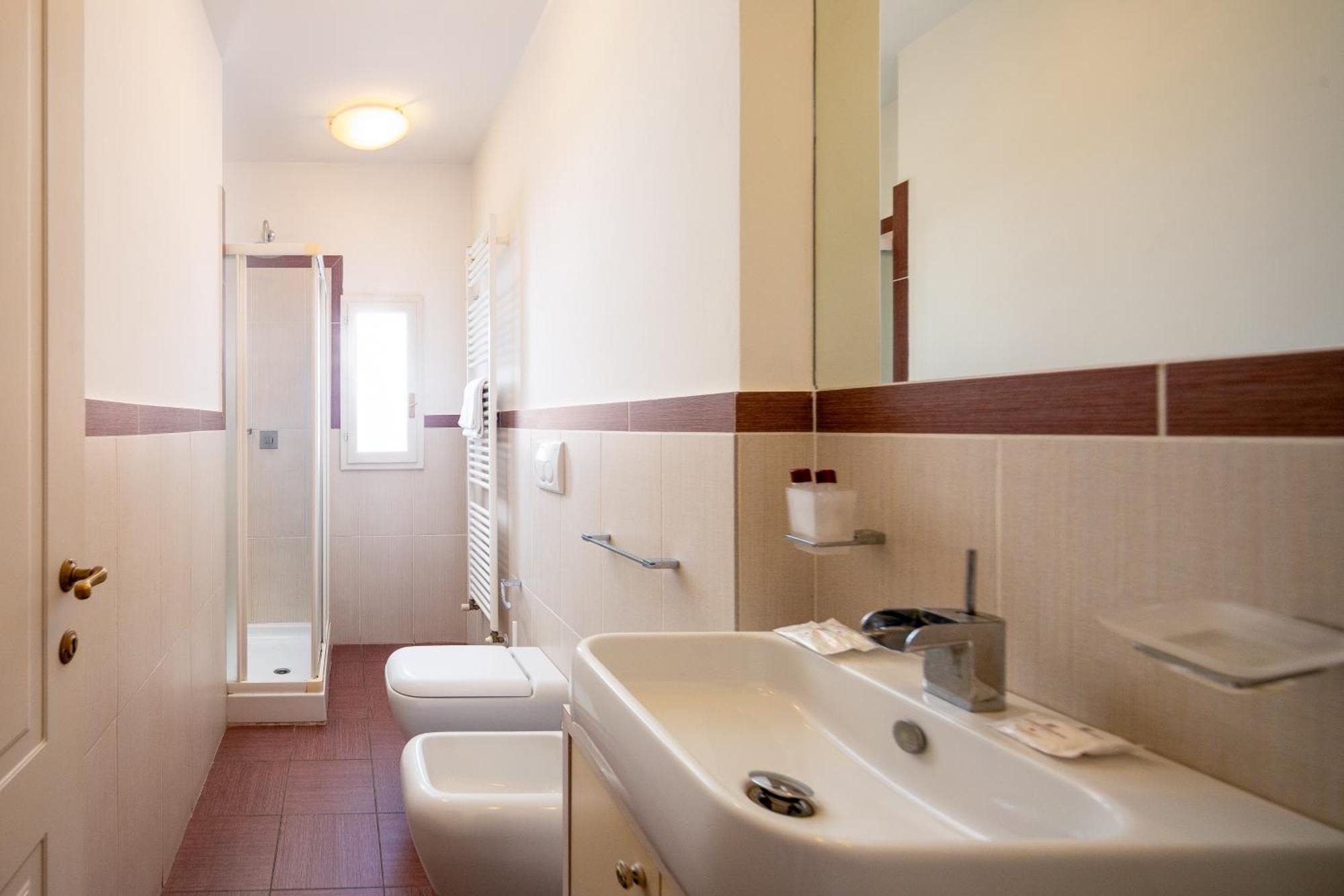 Bed and breakfast L'antica Porta Boutique 3*